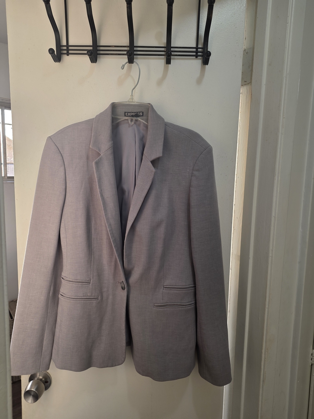 Express Women’s Light Gray Single-Button Blazer